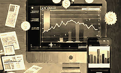 The Oil-Crypto Nexus: How Hormuz Tensions Reshape the Digital Asset Cycle