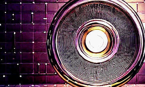 Trump's Space Deregulation: A Liquidity Injection for DePIN or a Regulatory Shotgun Blast? Trump's Space Deregulation: A Liquidity Injection for DePIN or a Regulatory Shotgun Blast?